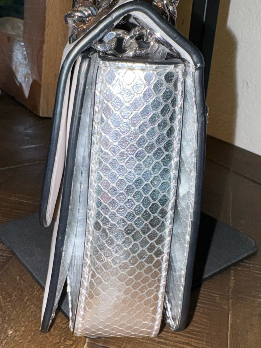 Michael Kors White Crossbody with Silver Snake-Texture Stripe - Picture 4 of 10